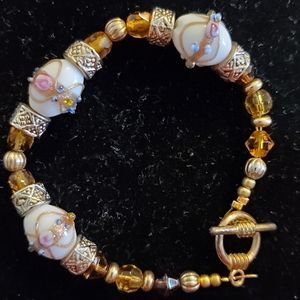 Vintage look beaded roses toggle closure bracelet